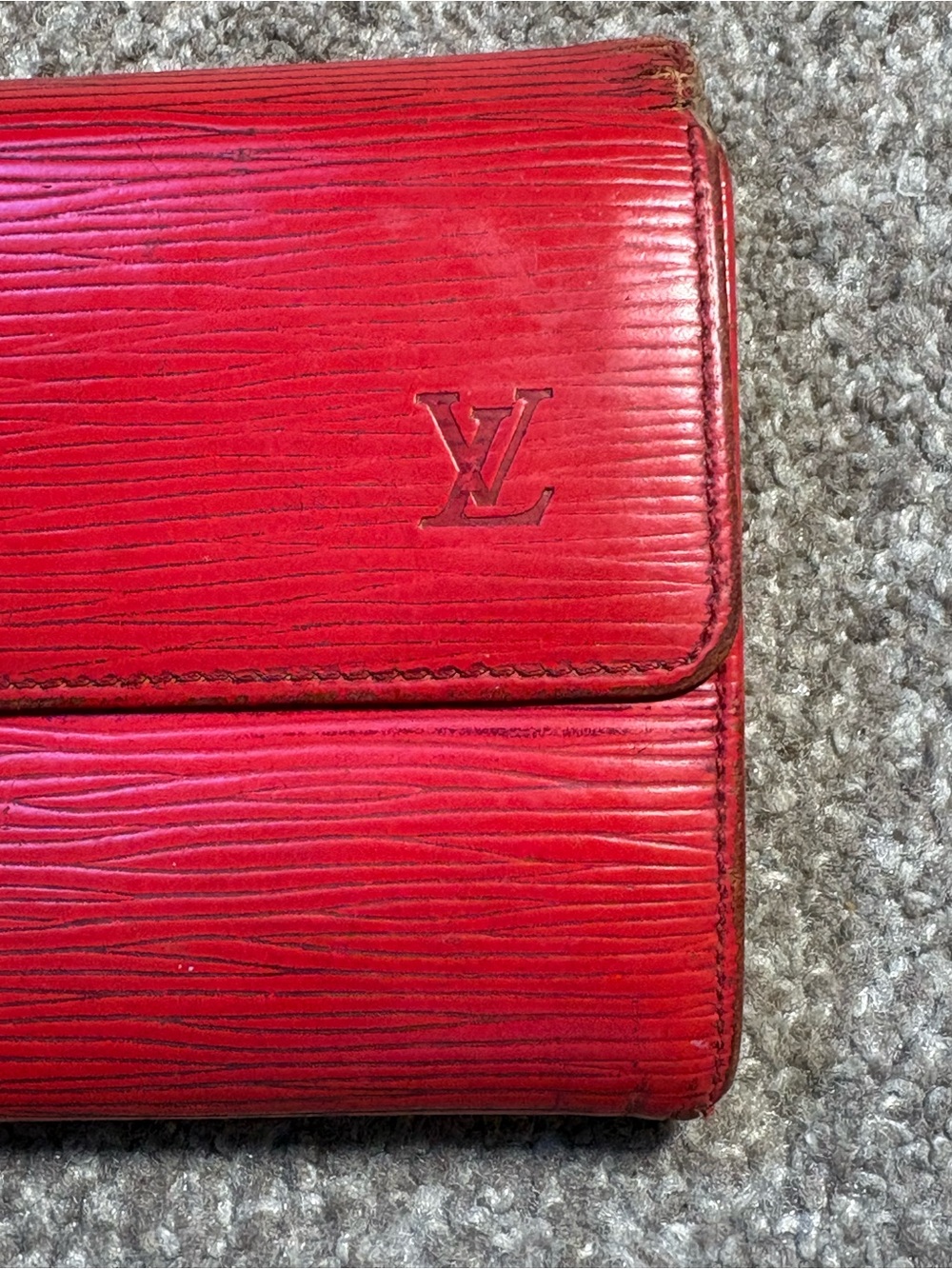 Authentic Louis Vuitton Epi long wallet